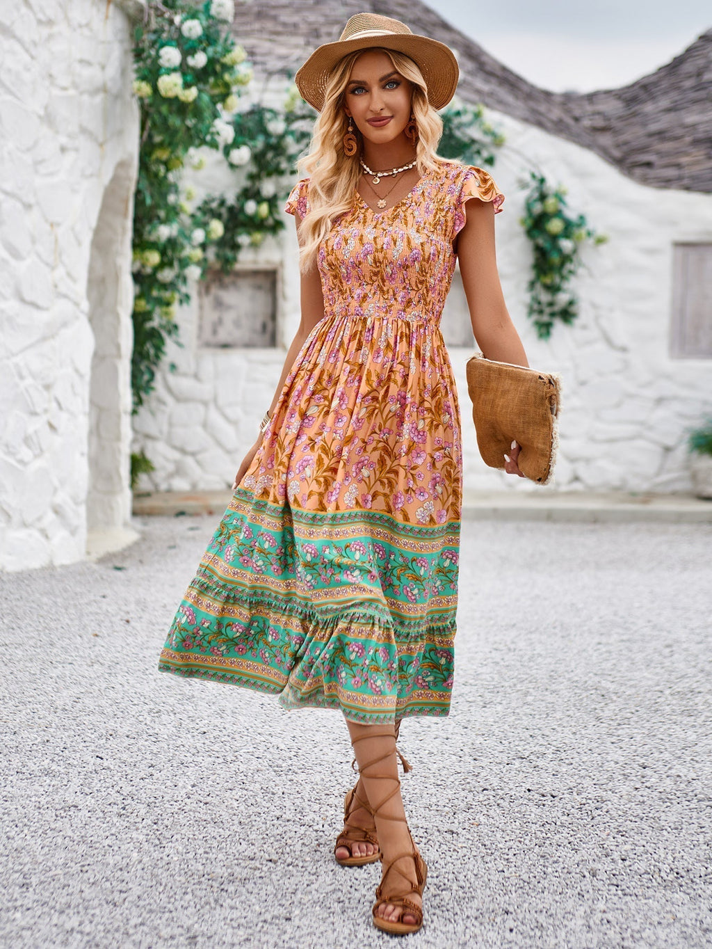 Valenzora with floral print and V-neck