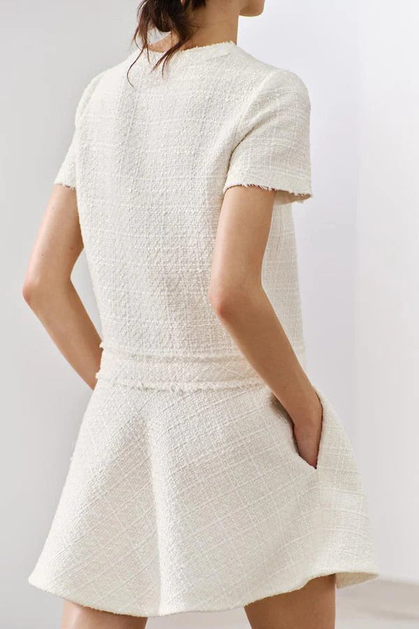 Valenzora | 1960s London Girl Tweed Textured Short-Sleeved Dress with Gold Buttons and Pockets