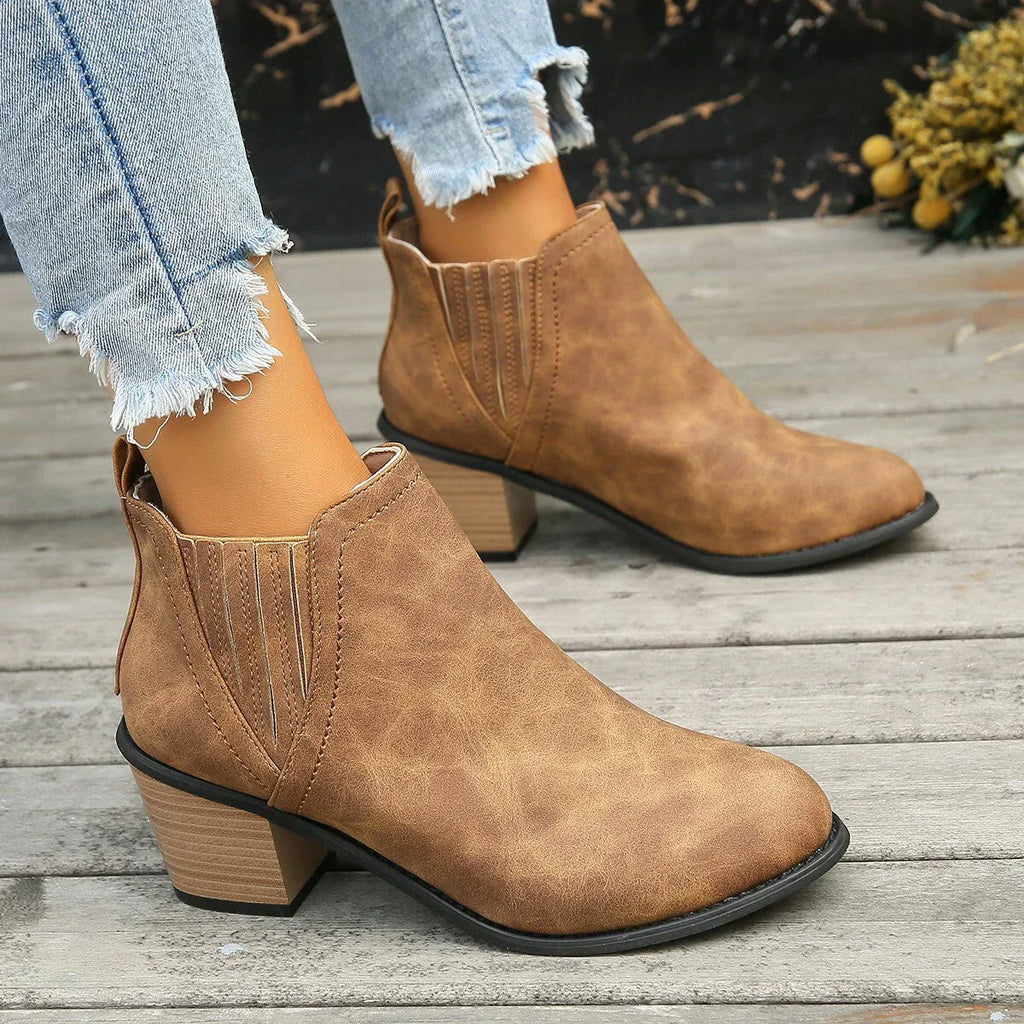 Valenzora Stiefeletten mit Absatz - Schwarze Stiefeletten mit Absatz - Stiefeletten mit Absatz
