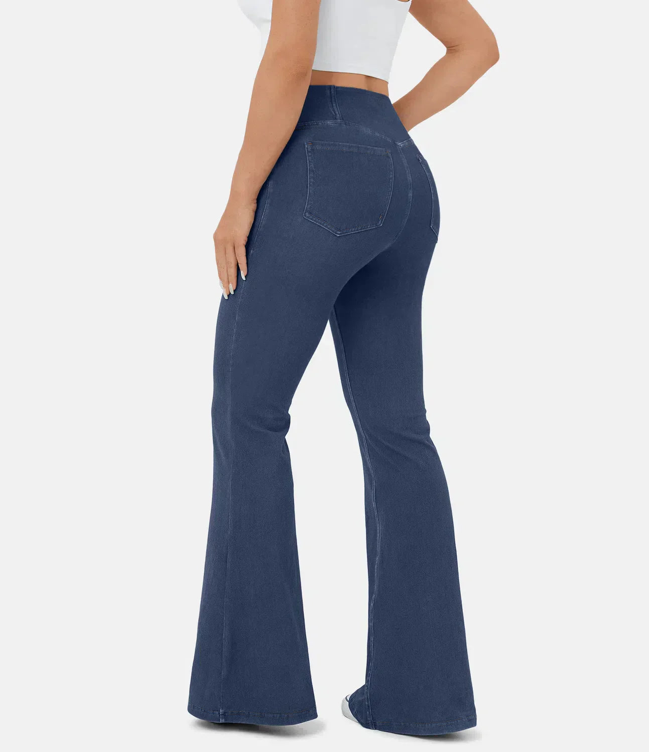 Crossover jeans with a high waist