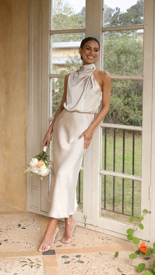 Valenzora | Elegant satin dress