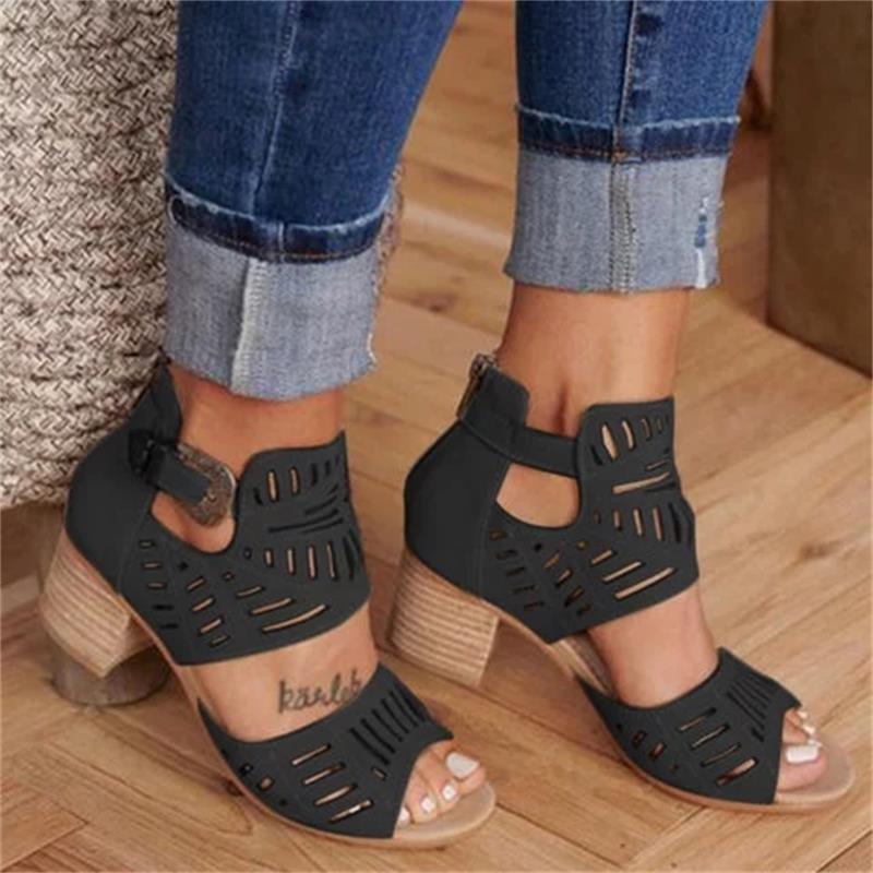 Valenzora | Open Boots With Heel And Buckle