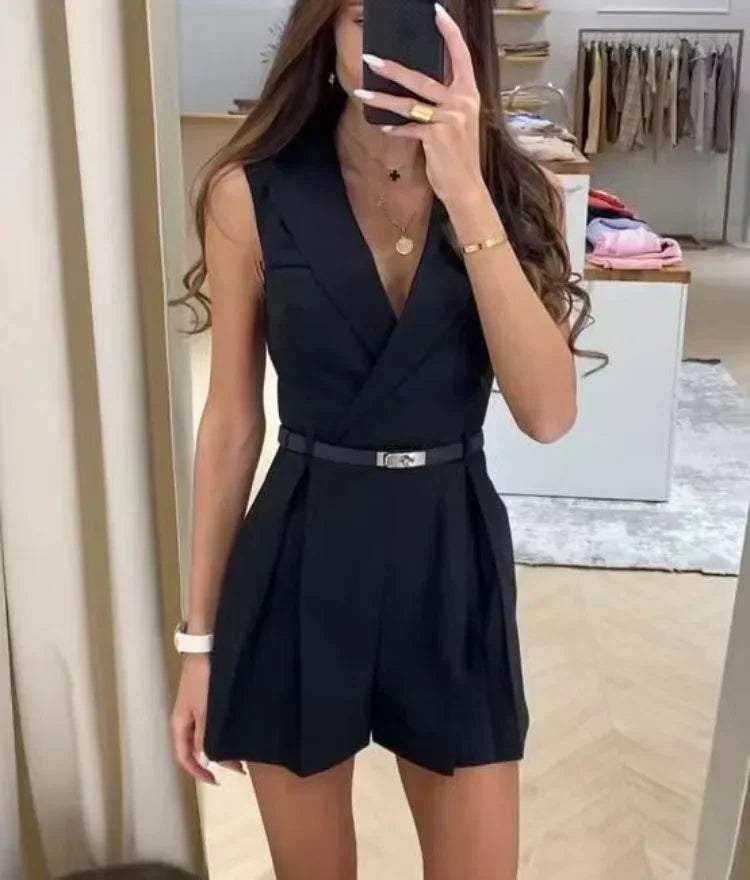 Short, elegant jumpsuit
