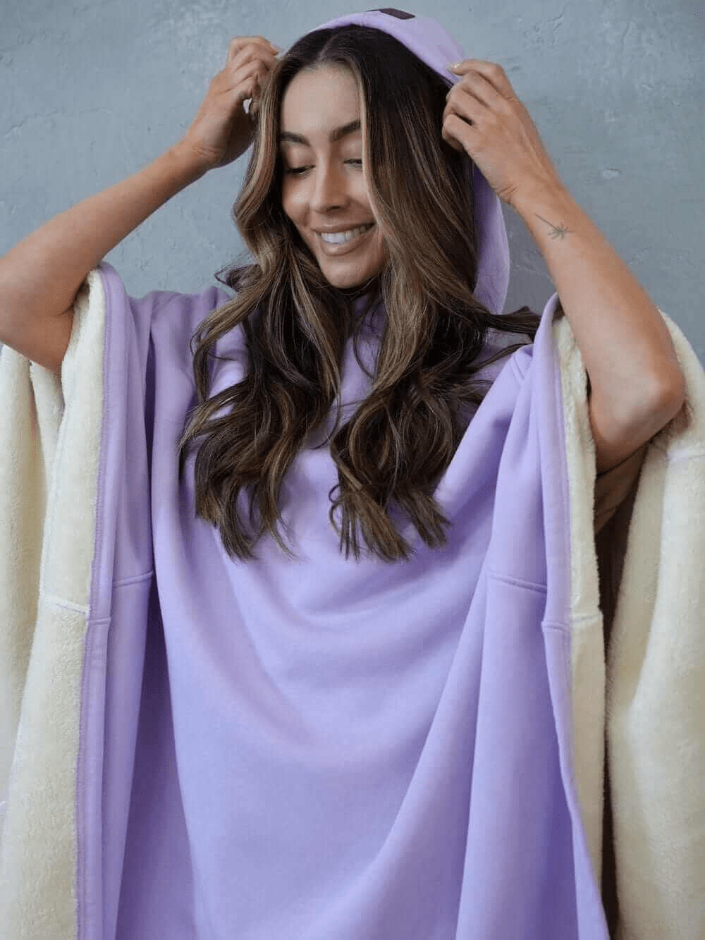 Valenzora | Oversized Warm & Cozy Blanket Hoodie for Everyday Use
