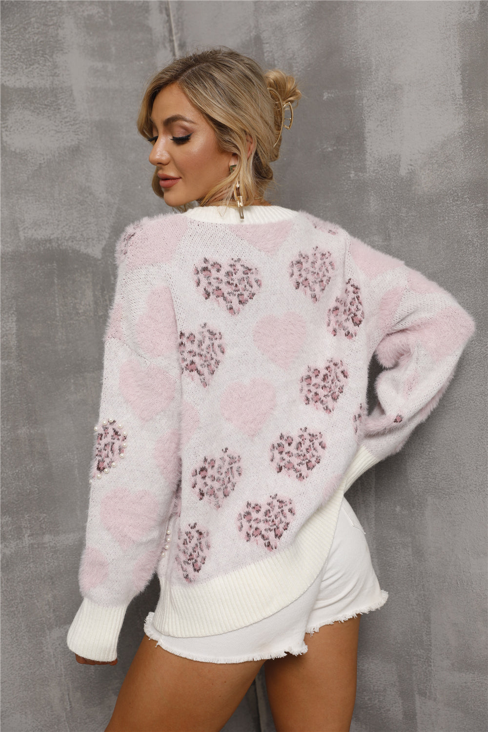 Valenzora Pearl Love Pattern Plus Size Sweater