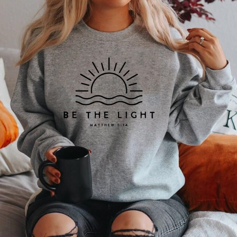 Valenzora | Stylischer Pullover „BE THE LIGHT“