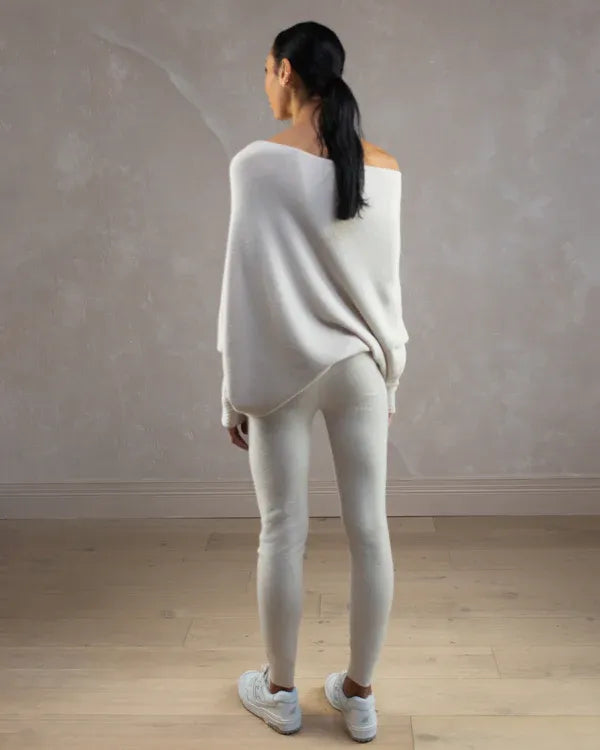 Valenzora | Asymmetrischer Damenpullover mit eleganter Drapierung