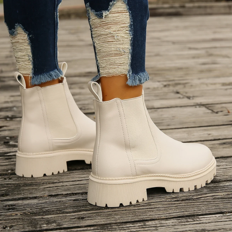 Valenzora | Women's leather Chelsea boots with pull tabs