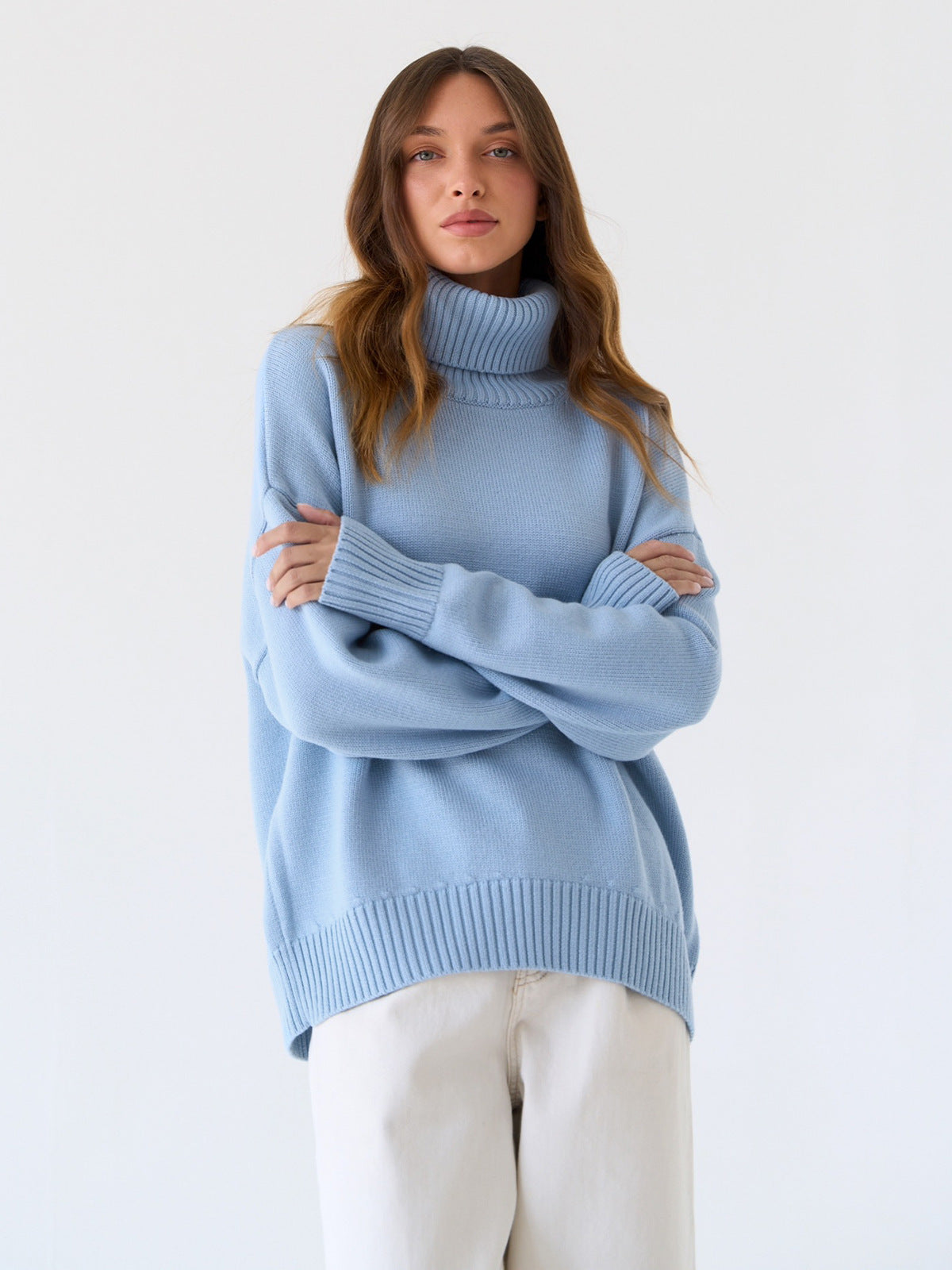 Valenzora - Winter roll-neck sweater with a relaxed fit