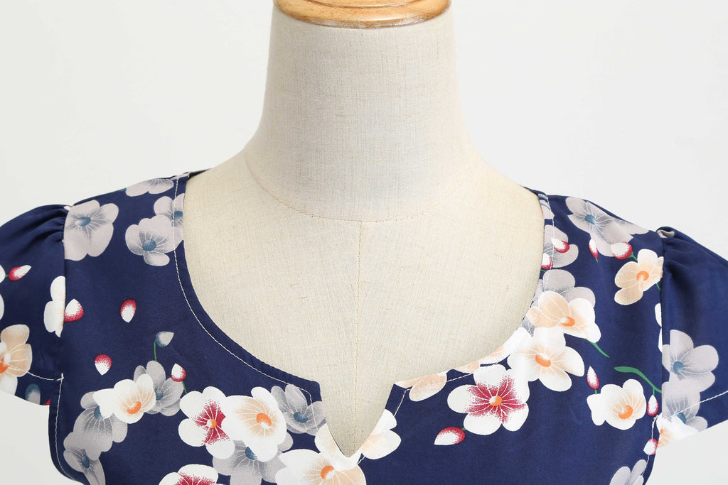 Valenzora | Women's dress for wedding guests with a wide hem