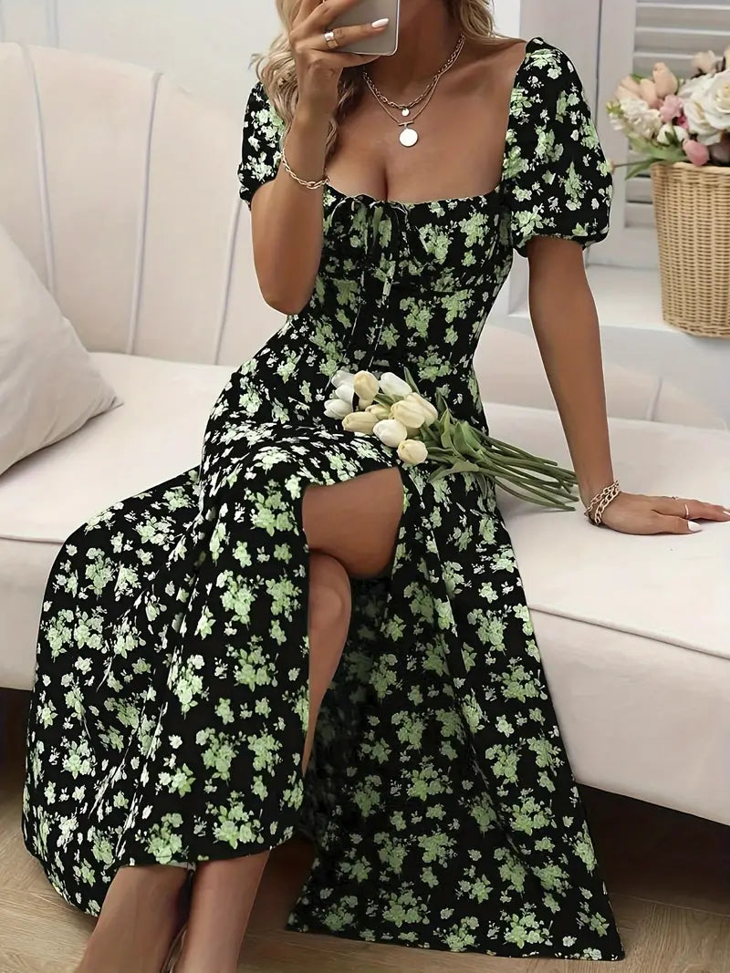 Valenzora | Chic dress with puff sleeves in an A-line style with floral print