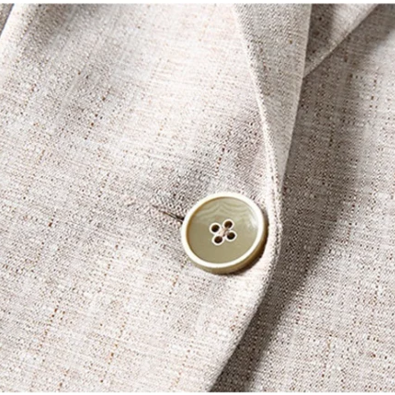 Valenzora | Eleganter Damen-Blazer mit Knopfdetails. Ideal fürs Büro.