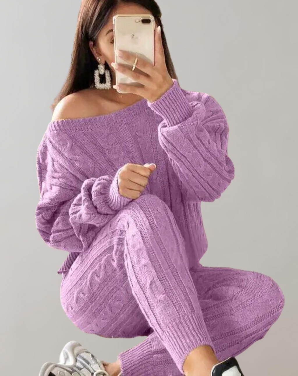 Valenzora - Knitted Shoulder and Trousers Set