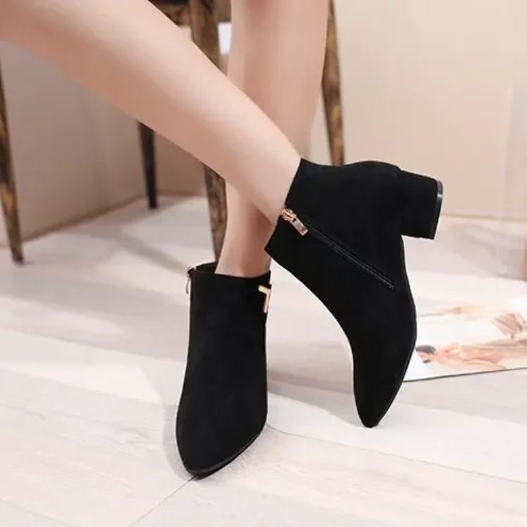 Valenzora | Stiefeletten mit spitzer Zehenpartie und seitlichem Reißverschluss, Damen-Stiefeletten