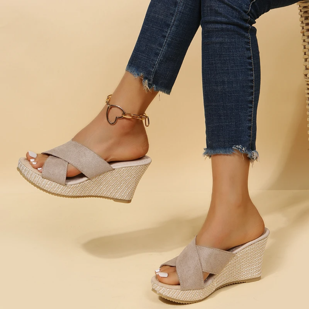 Valenzora | Orthopädische Keilsandalen für Damen