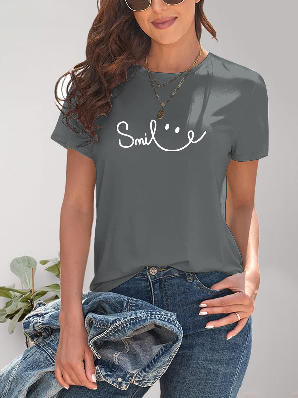 Valenzora | Smile Crew Neck Short Sleeve T-Shirt