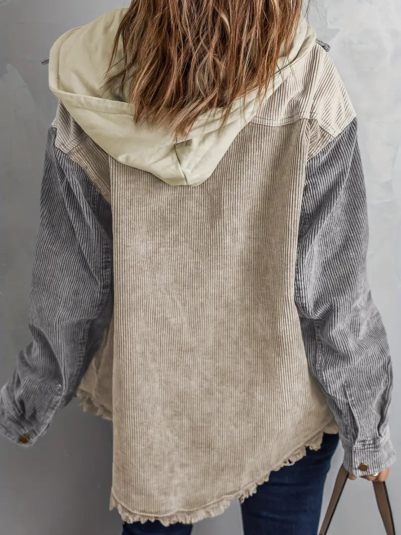Effortless and trendy jacket