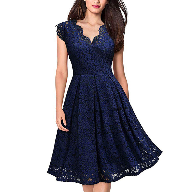 Women's lace dress with V-neck and flared skirt, size