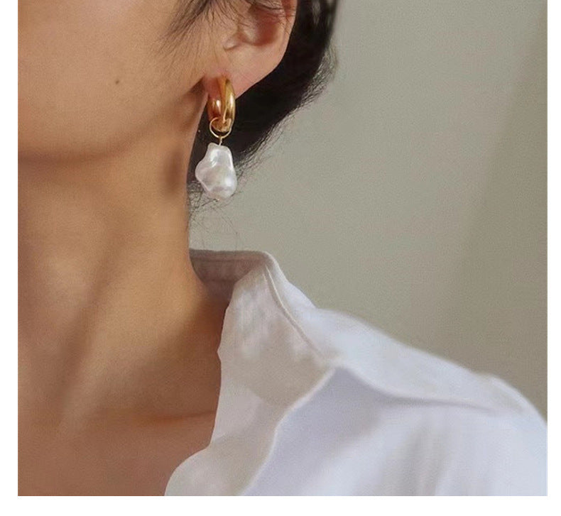 Valenzora | Baroque pearl earrings