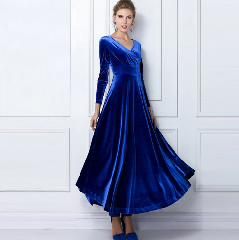 Valenzora | Glamorous Chic dress with a thickened V-neck