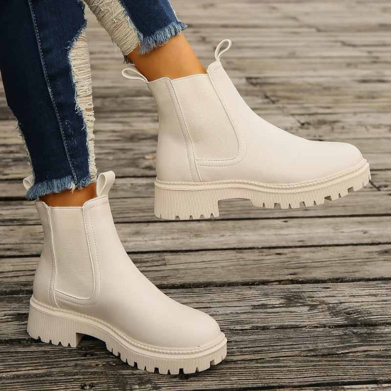 Valenzora | Women's leather Chelsea boots with pull tabs