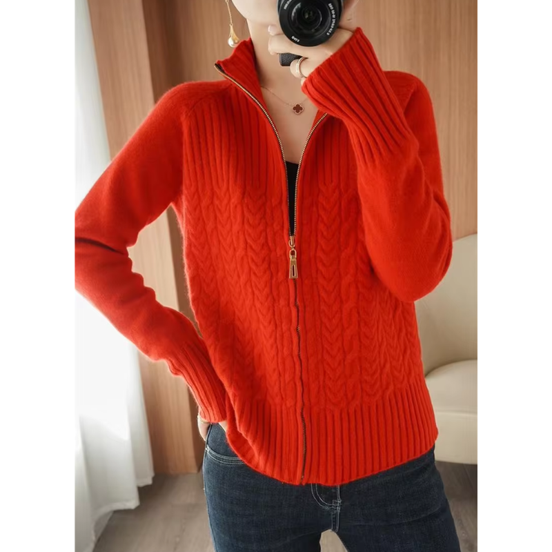 Valenzora | Damen Strickjacke mit Reißverschluss und Zopfstrickdetails