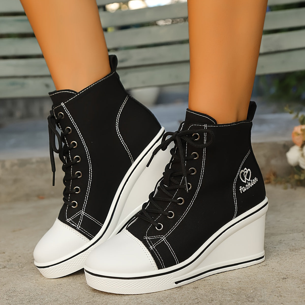 Valenzora | Simple canvas ankle boots with love motif