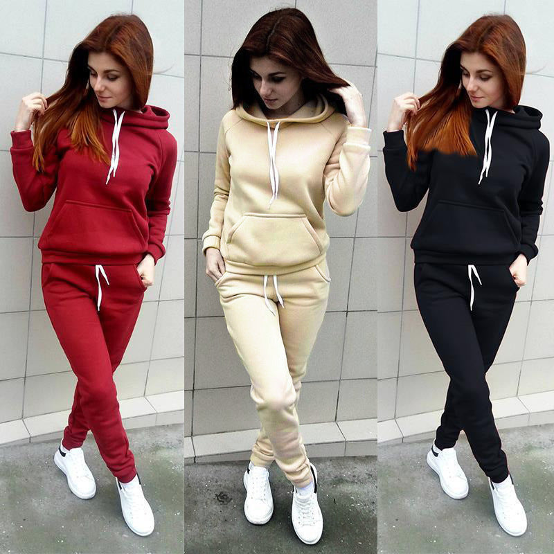 Women's casual tracksuit set with hood and kangaroo pocket, size S