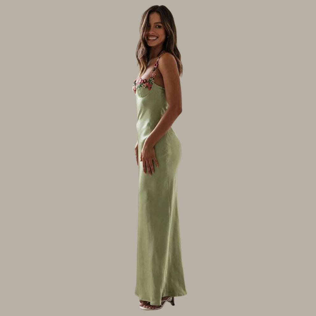 Valenzora | Embroidered satin dress