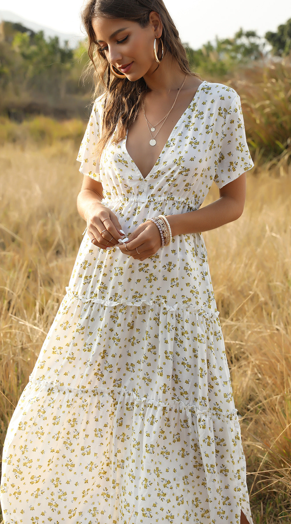 Valenzora | Sommerliches florales Muster, Rüschen, Boho-Maxikleid