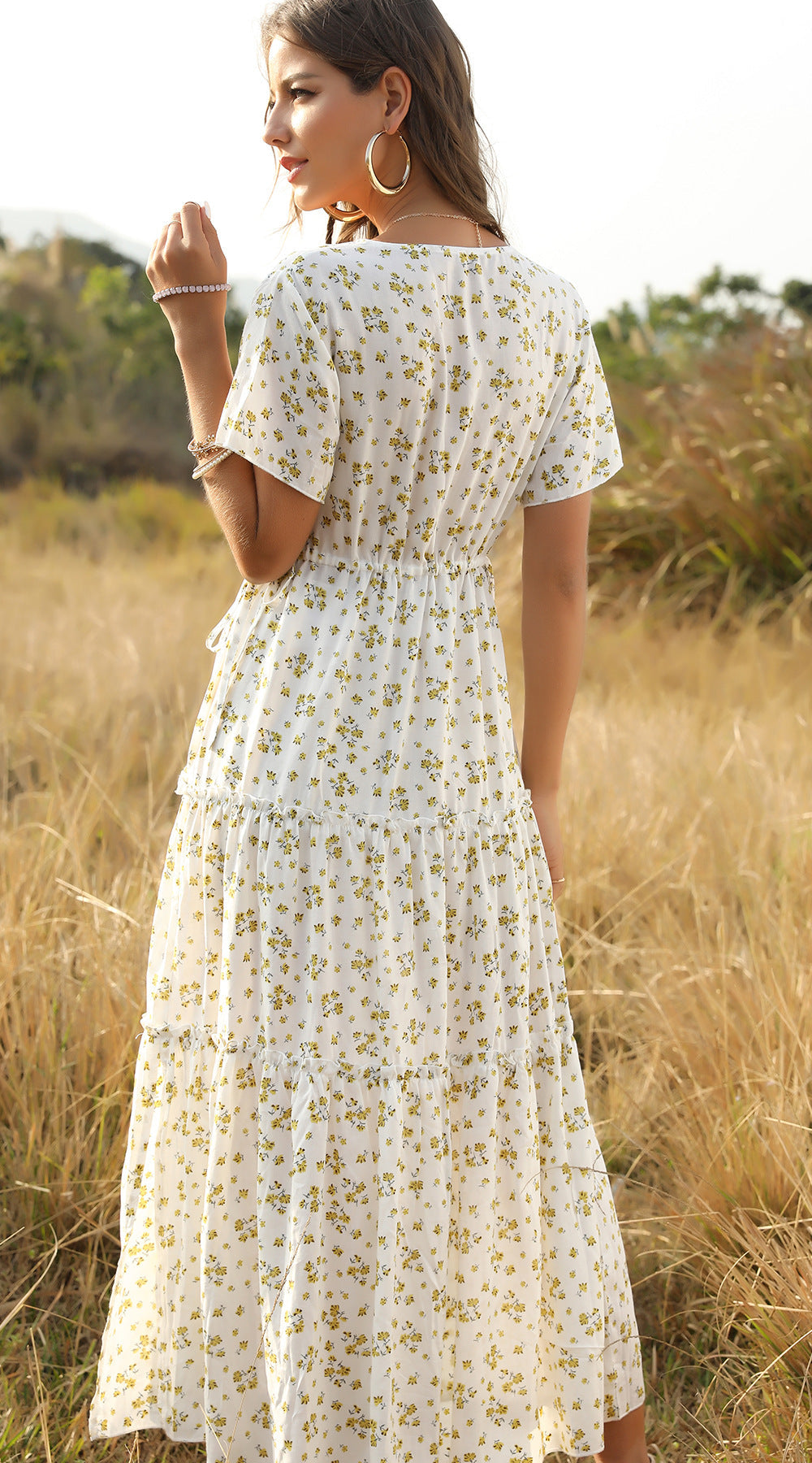 Valenzora | Sommerliches florales Muster, Rüschen, Boho-Maxikleid