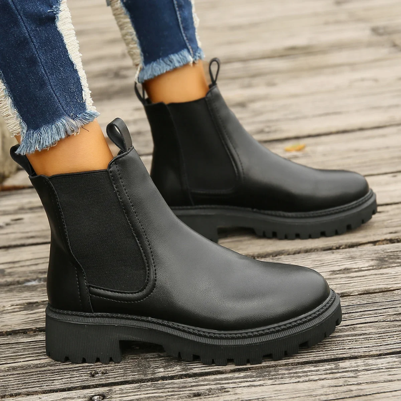 Valenzora | Damen Chelsea Boots aus Leder mit Zuglaschen