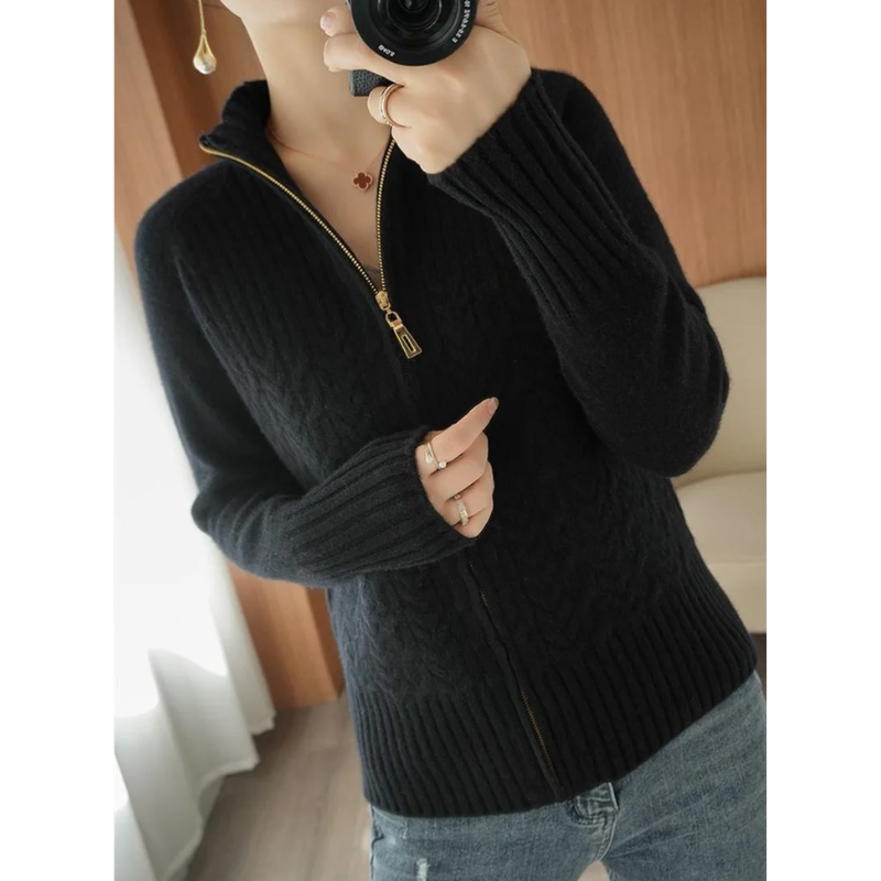 Valenzora | Damen Strickjacke mit Reißverschluss und Zopfstrickdetails