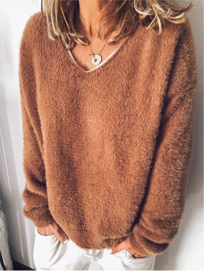 Valenzora - V-neck cuddly plush sweater