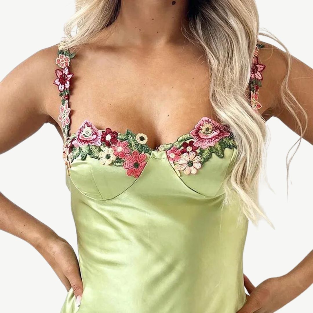 Valenzora | Embroidered satin dress