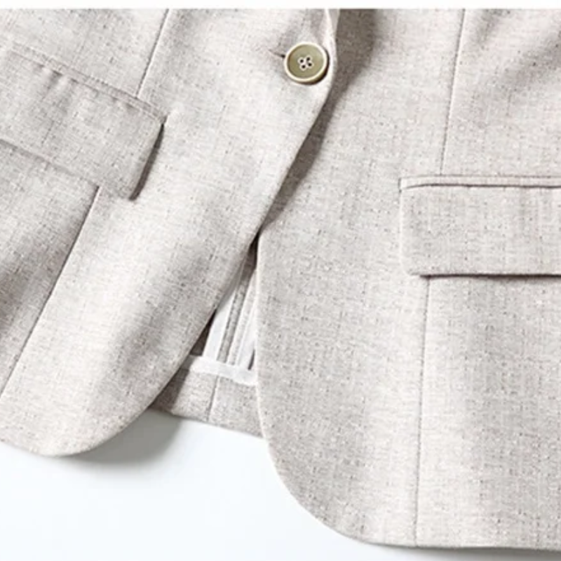 Valenzora | Eleganter Damen-Blazer mit Knopfdetails. Ideal fürs Büro.