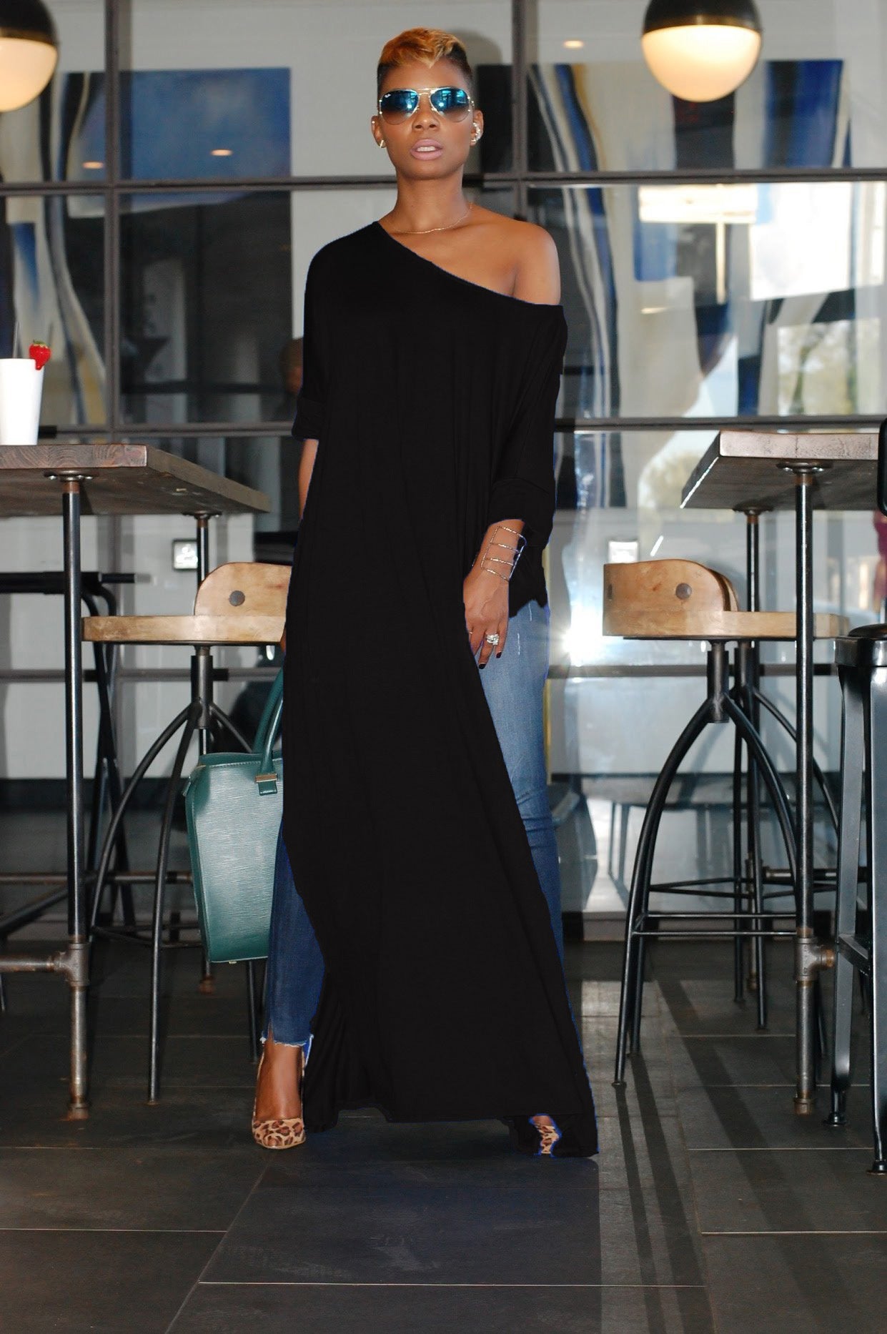 Valenzora | Solid color irregular sleeve dress