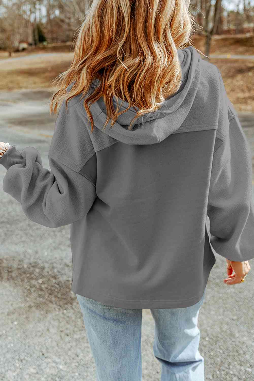 Valenzora | Hoodie – Freizeitjacke für Damen mit Reißverschluss und Brusttaschen