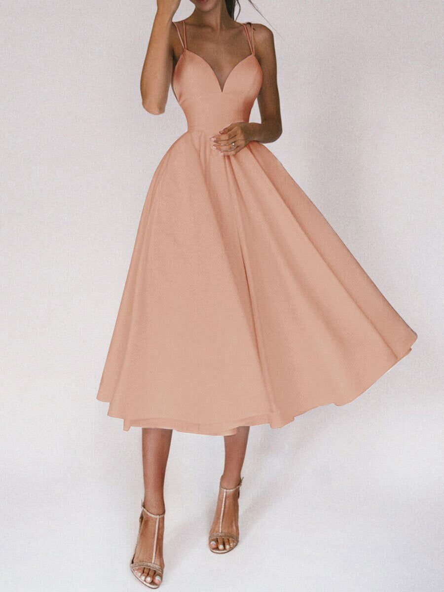 Valenzora Grace | Das elegante Slip-Kleid mit V-Ausschnitt