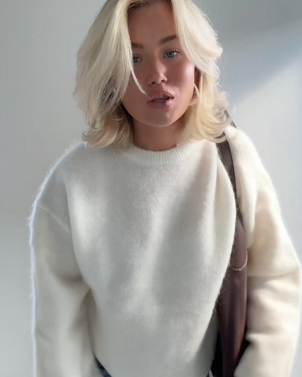 Valenzora | Mohair blend pullover with round neck