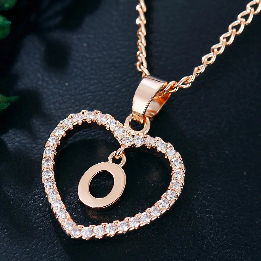 Valenzora | Buchstabe Zirkon Herz Halskette Anhänger Schmuck