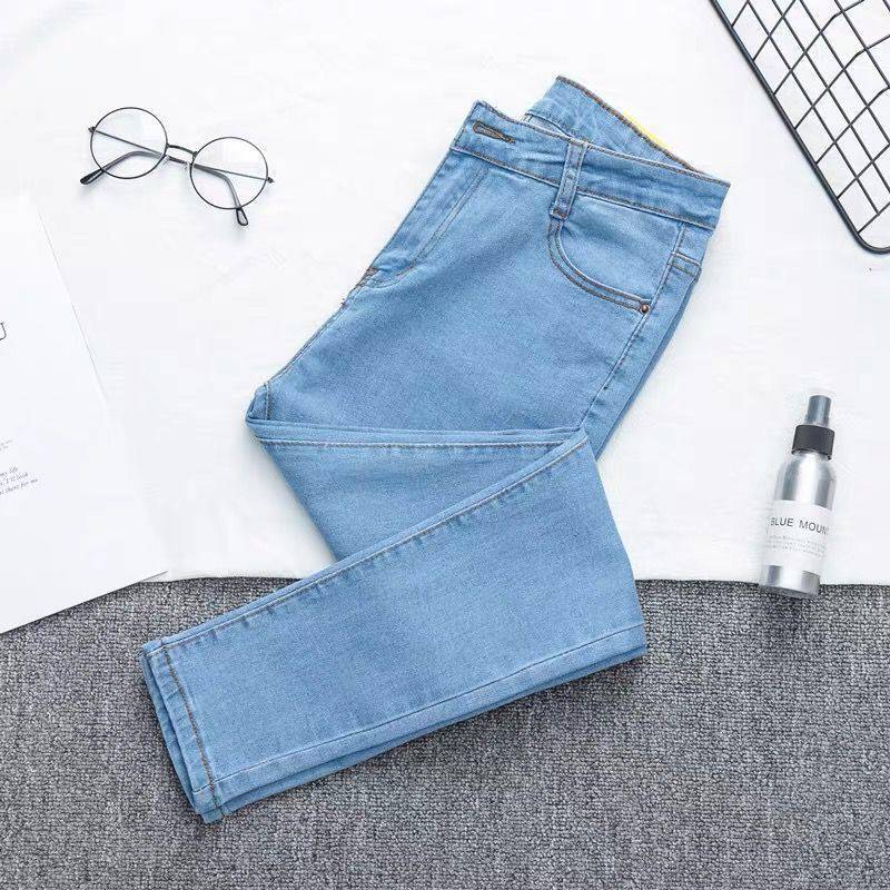 Valenzora – Hoch geschnittene Jeans in großen Größen