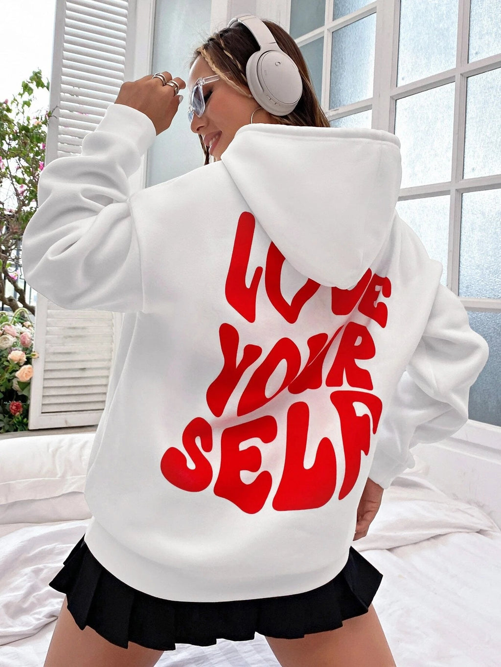 Valenzora | Casual Oversized Hoodie with "Love"