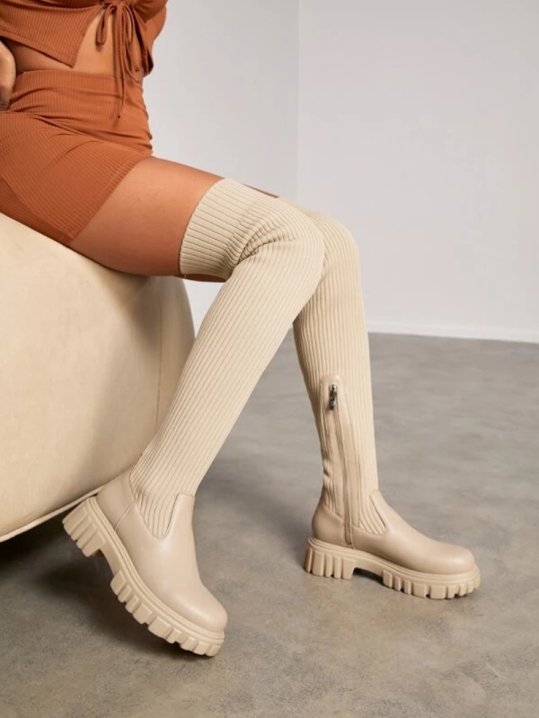 Valenzora | Luxuriöse Overknee-Stiefel