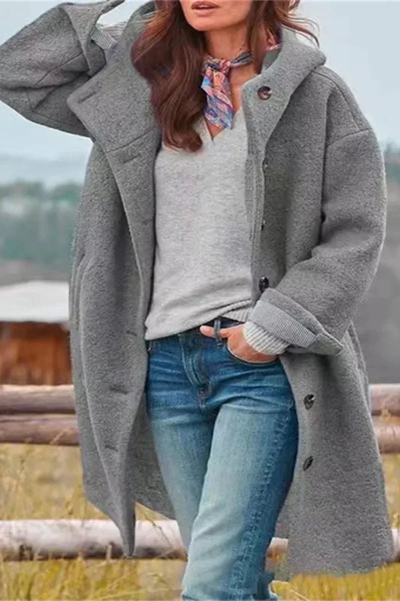 Effortless and chic overall coat