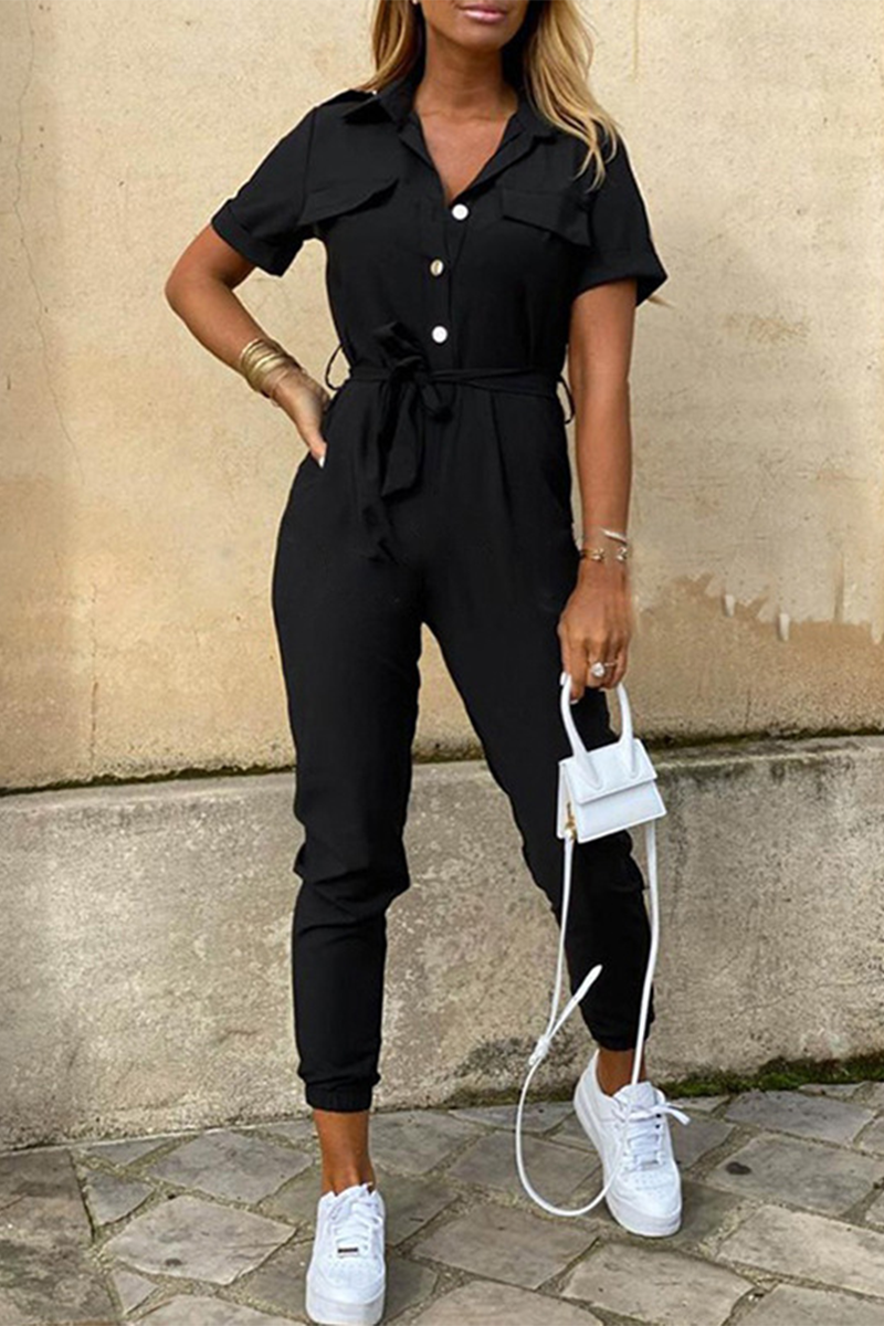 Valenzora | Lässiger einfarbiger Jumpsuit mit Gürtel und Umlegekragen