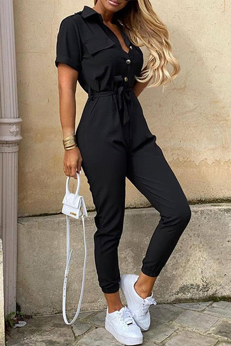 Valenzora | Lässiger einfarbiger Jumpsuit mit Gürtel und Umlegekragen