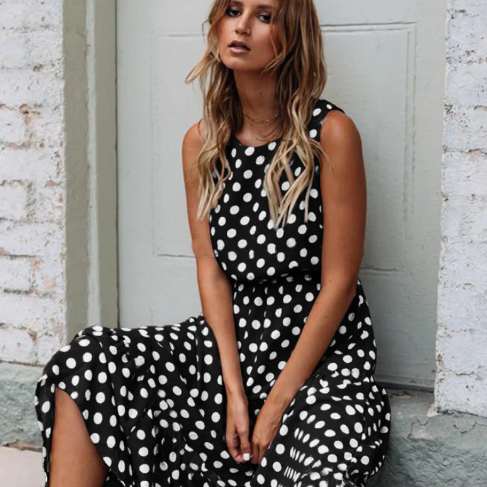 Valenzora | Elegant summer dress with polka dots