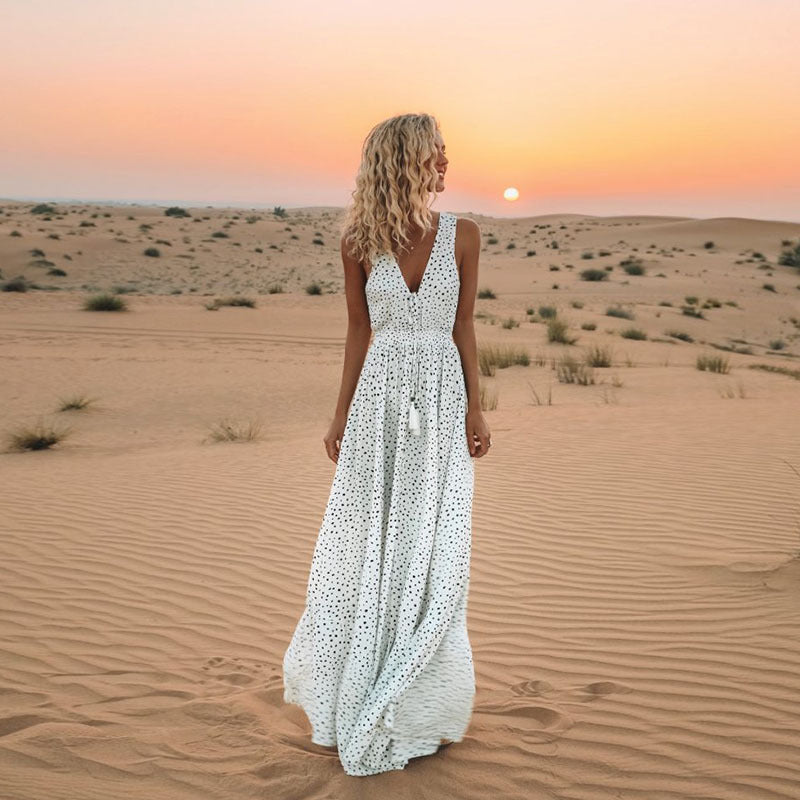 Valenzora | Bohemian patchwork dress with V-neck and A-line in polka dots