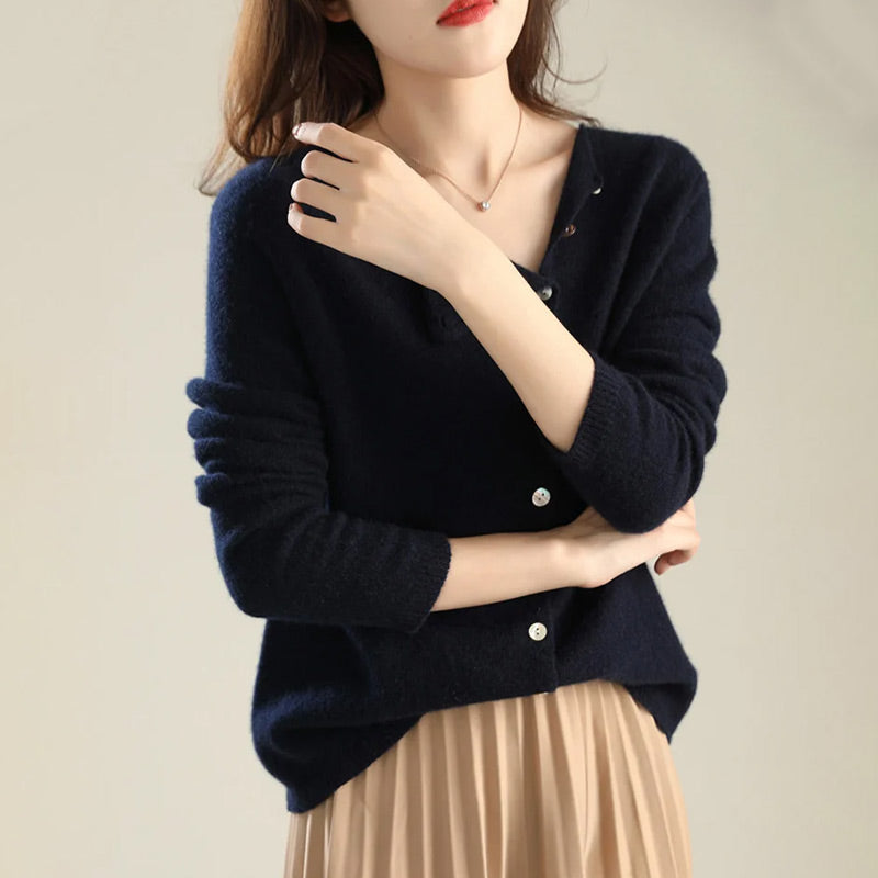 Valenzora | The Stylish and Comfortable Cardigan